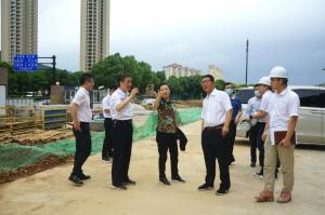 省烟草专卖局（公司）党组书记、局长、总经理邱萍一行调研公司嘉汇商