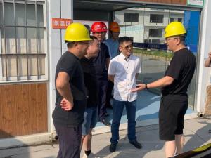 市国资委党委委员、副主任朱辉一行赴市北31号地块项目检查“双节”
